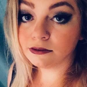 Meet your Posher, Brenna